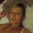 Do you know the difference between a dick and a bucket of popcorn?